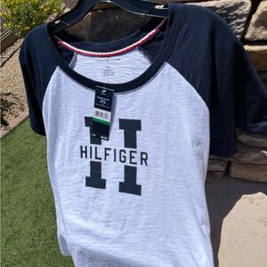 Tommy Hilfiger white and navy women’s size large